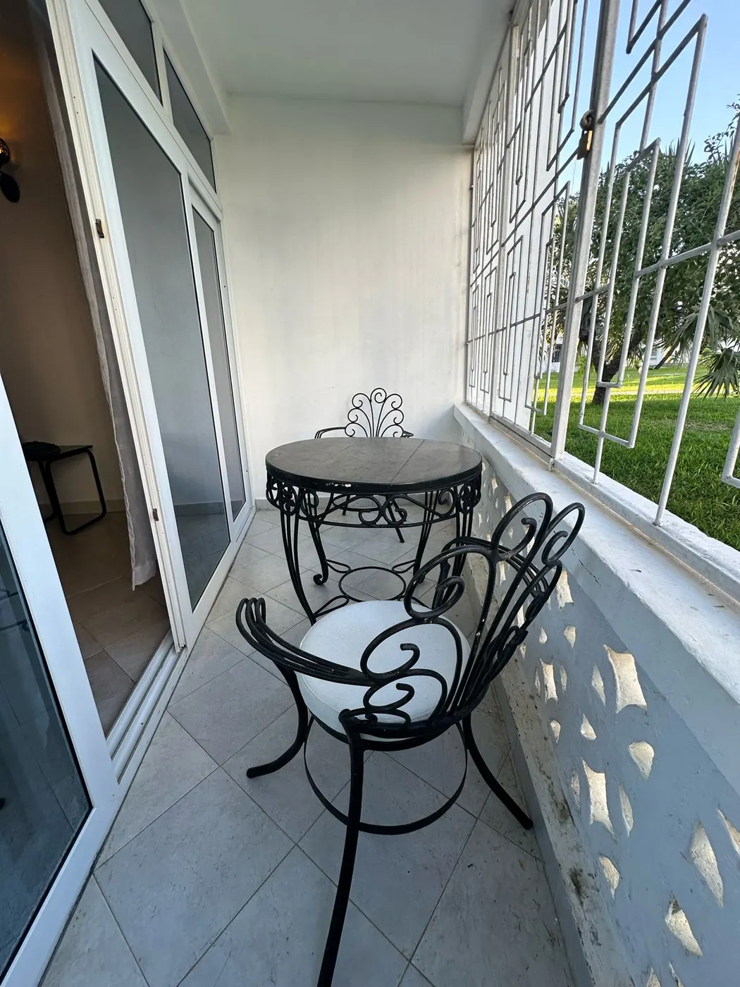 2 Bedroom Balcony & Outdoor Seating